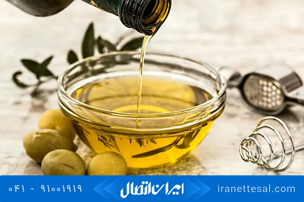 استفاده از روغن زیتون برای پاک کردن چسب رازی